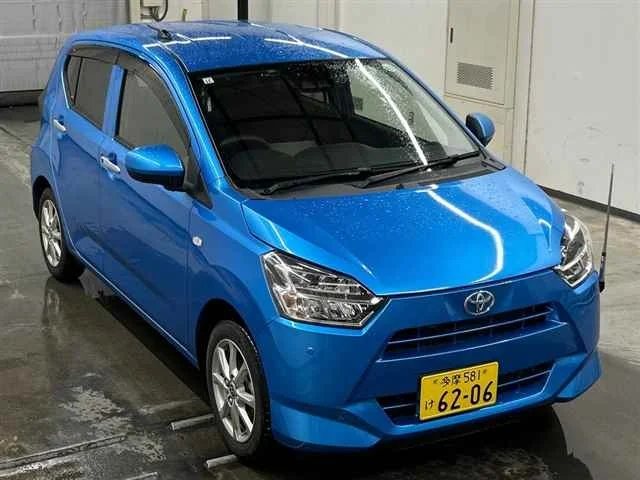 Toyota Pixis Epoch LA350A 2021